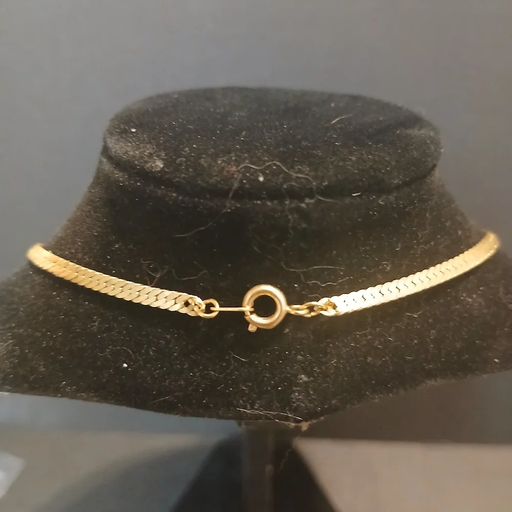 Gold tone snake chain necklace - Picture 6 of 12